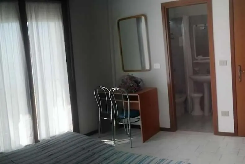 ** 酒店 Villa Garda 利多迪迪耶索洛 意大利